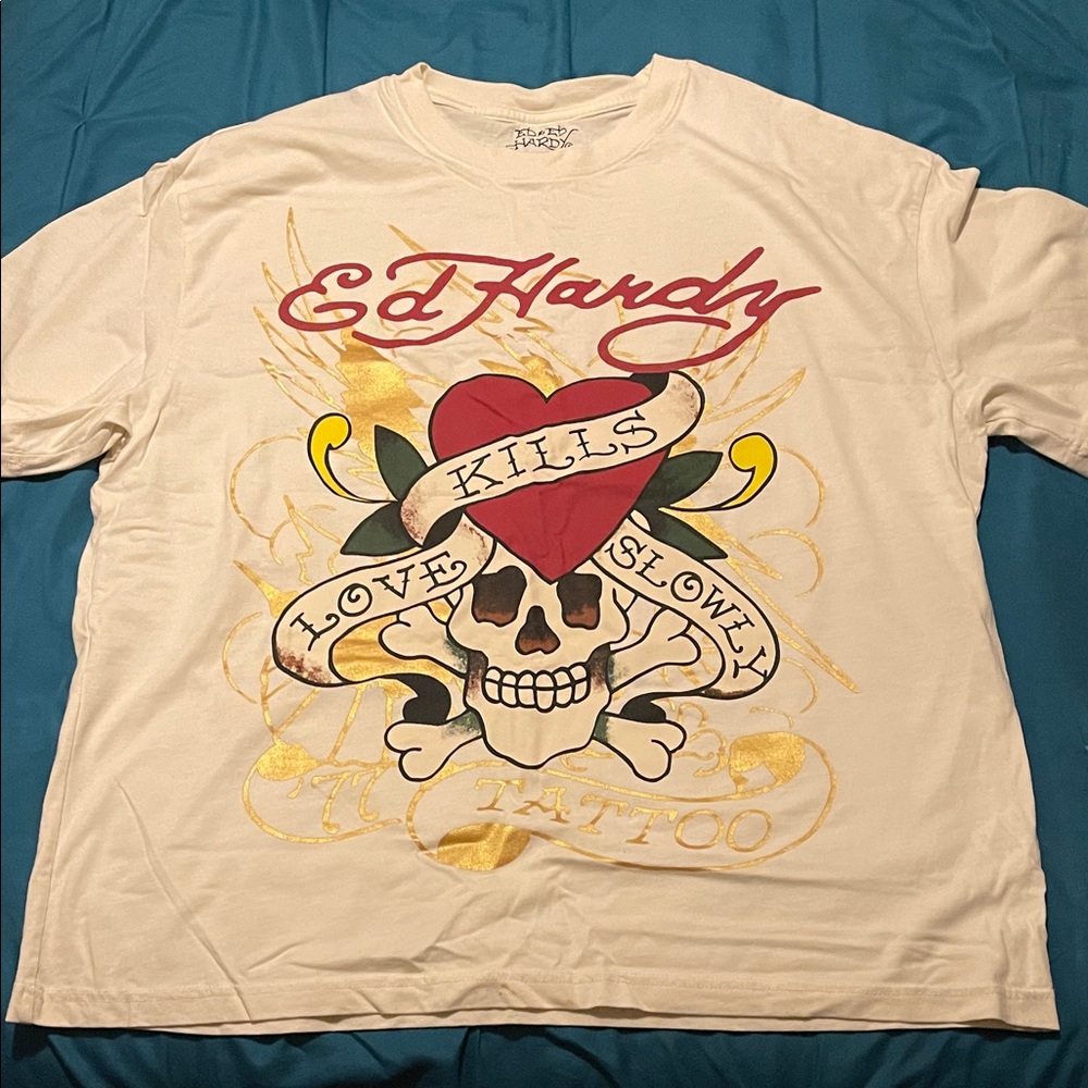 Ed Hardy Tee with Skull and Heart Graphic - XL